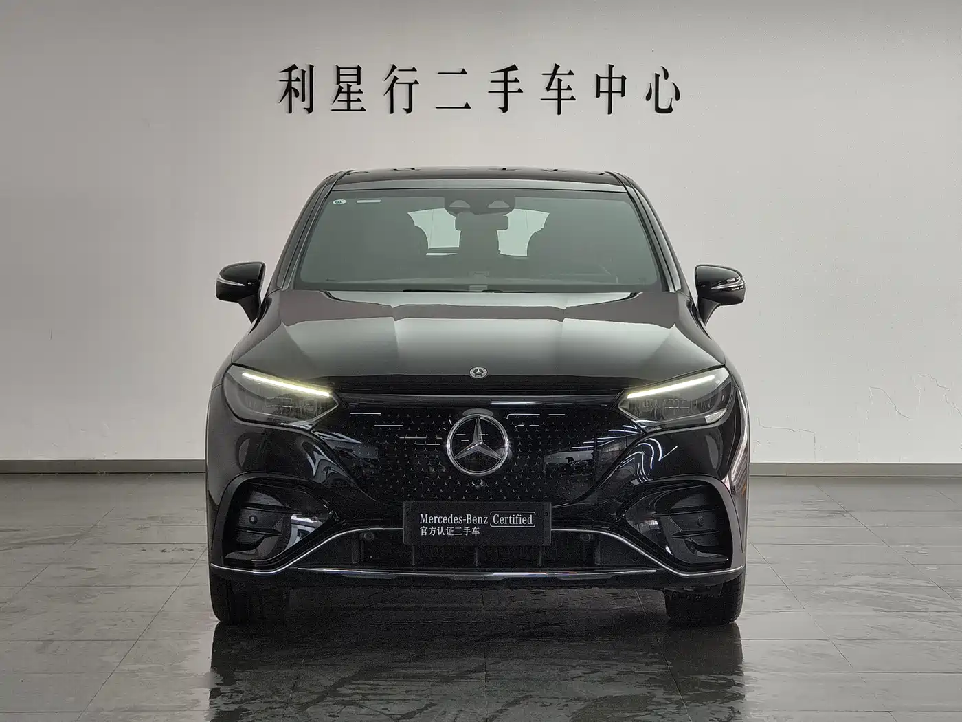 MERCEDES-BENZ EQE SUV