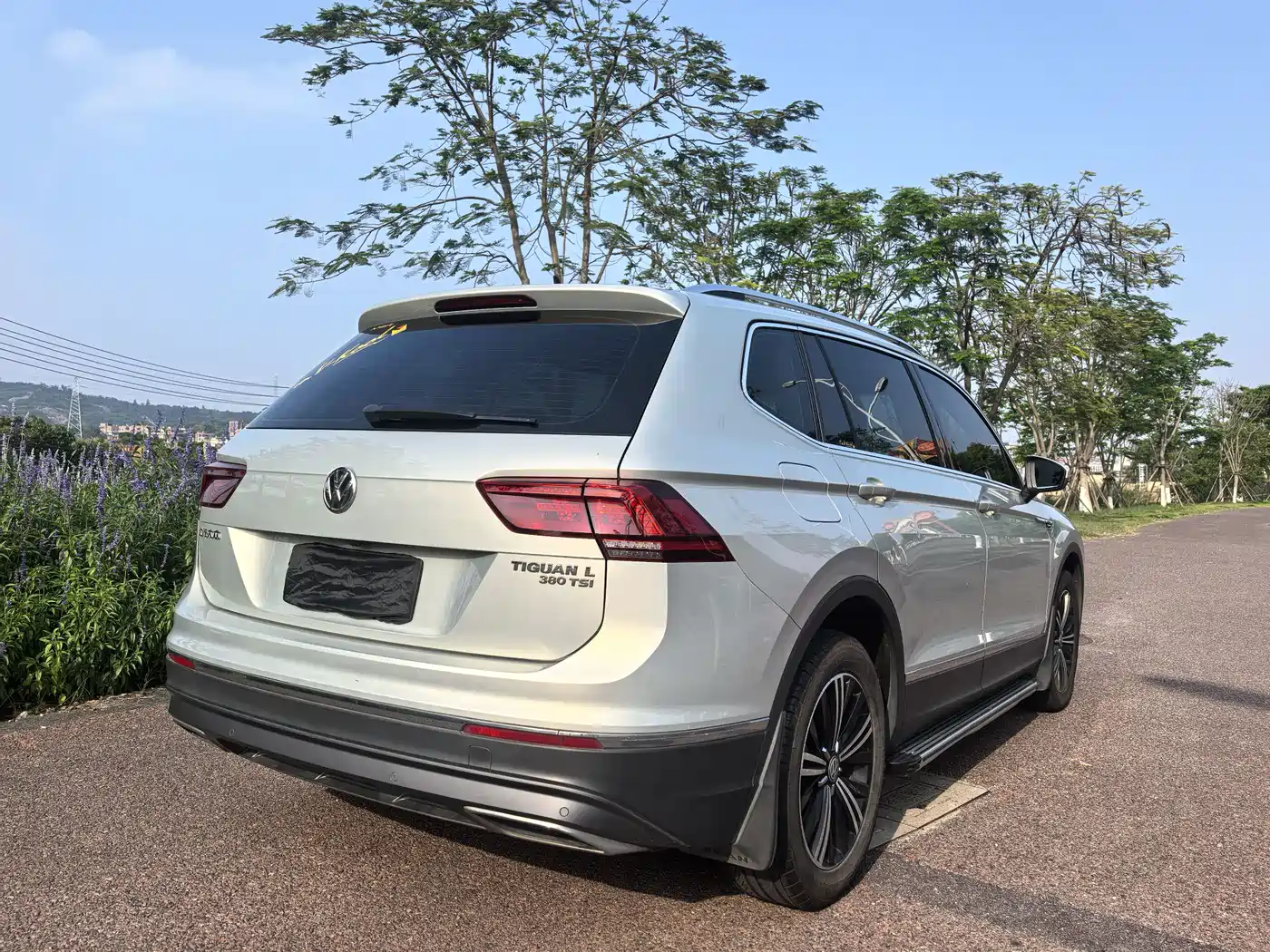 Volkswagen Tiguan L 2017 380TSI Automatic 4WD Luxury Edition фото 6