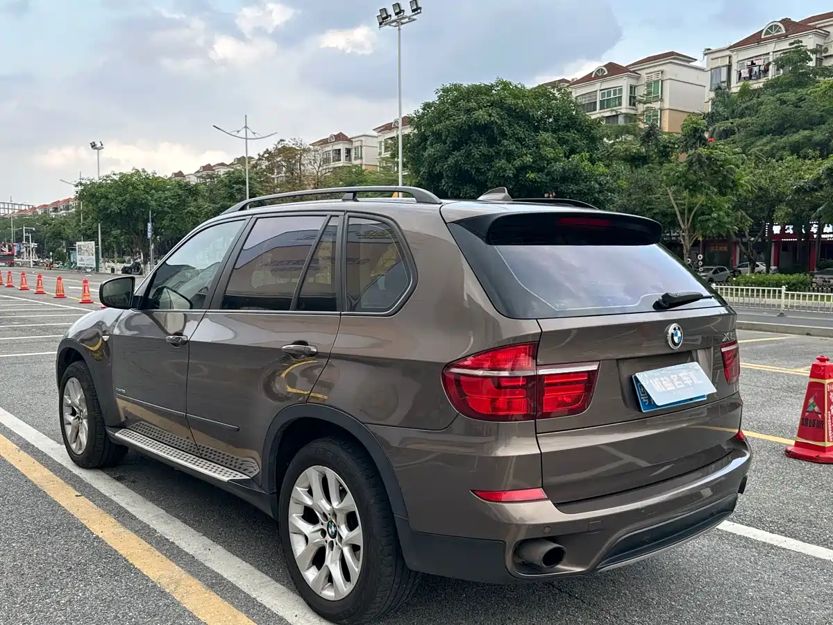 BMW X5 (Import) 2013 xDrive35i Leading фото 6