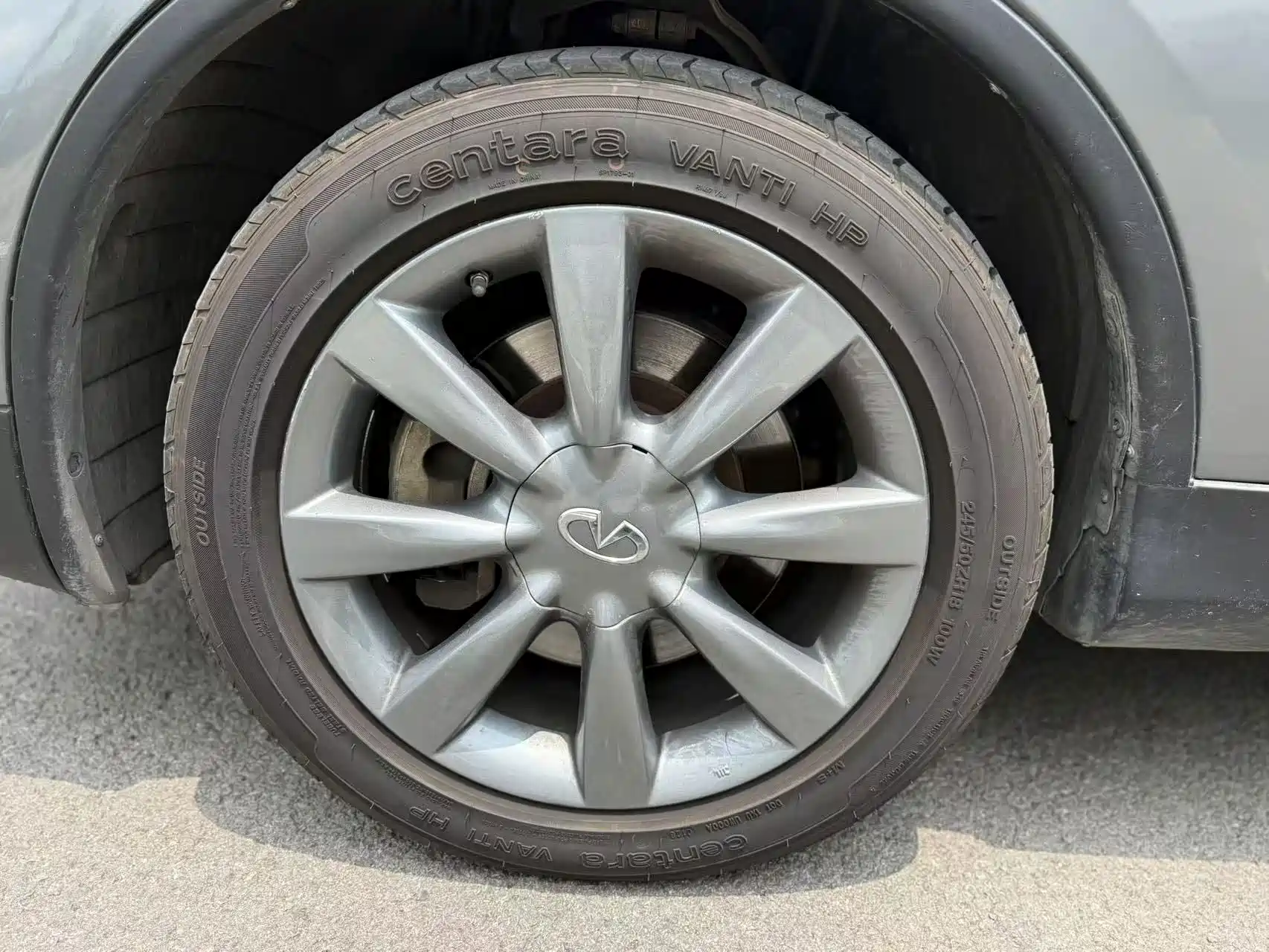 Photo 15 - Infiniti QX50