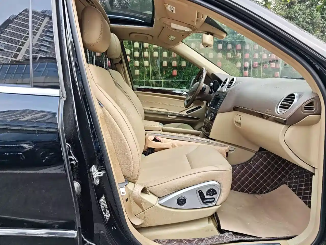 Mercedes-Benz GL-Class фото 16