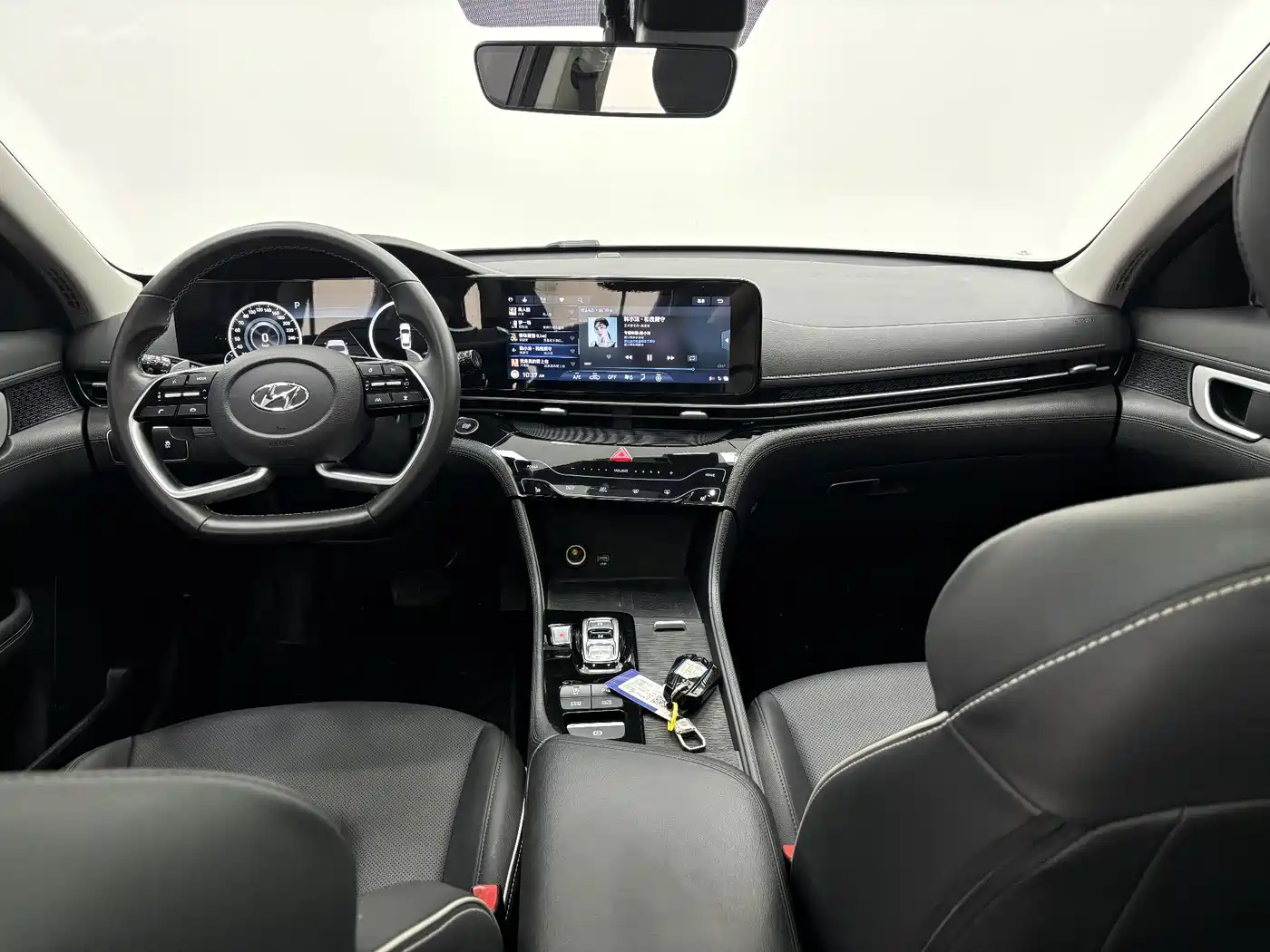 Hyundai Mistra 2021 270TGDi DCT TOP Flagship фото 10