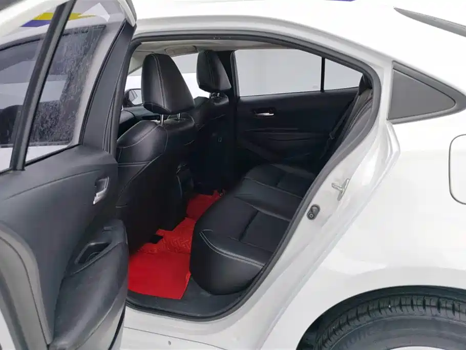 Toyota Corolla 2021 1.2T S-CVT Elite PLUS Edition фото 11