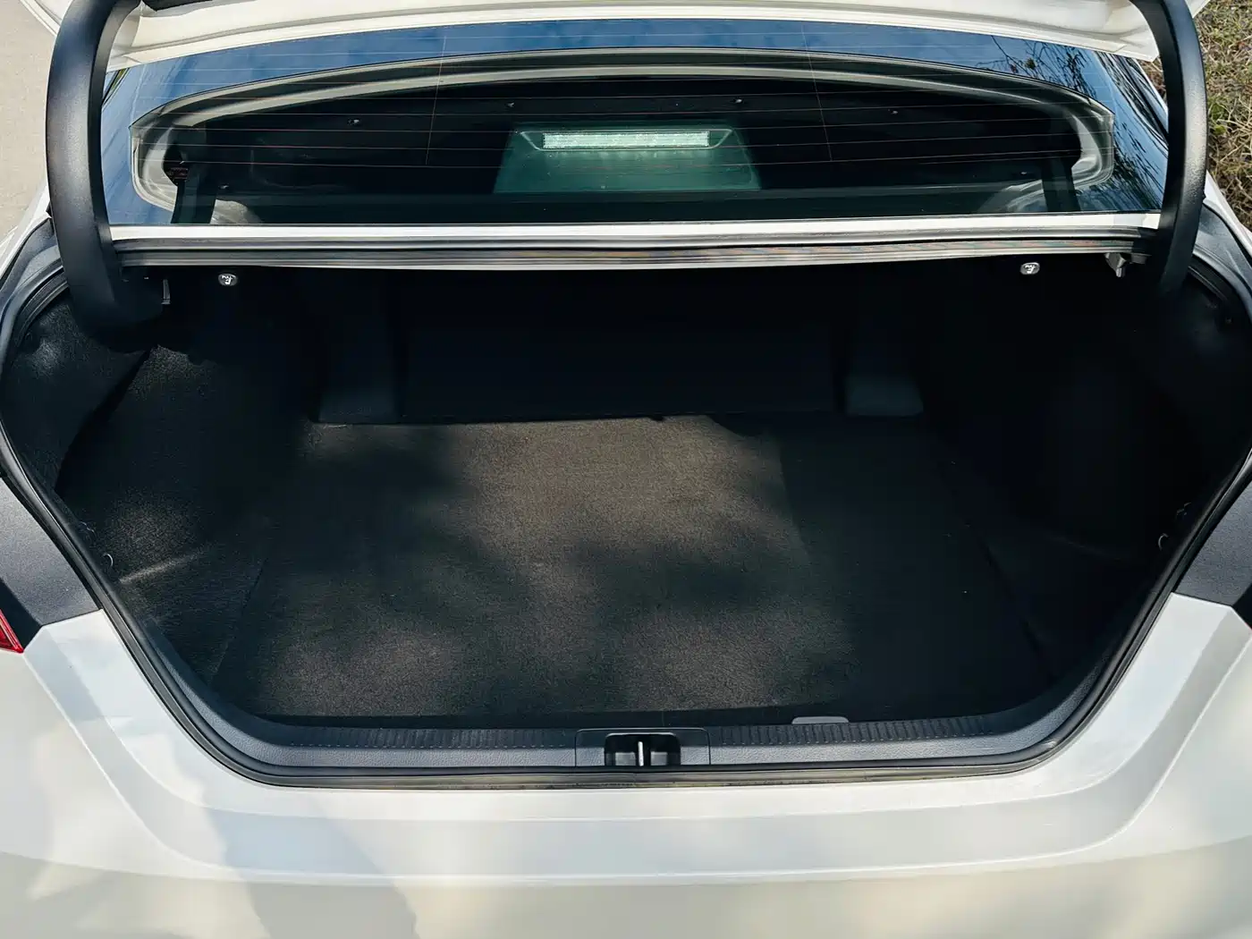 Toyota Camry 2022 2.0S Knight Edition фото 10