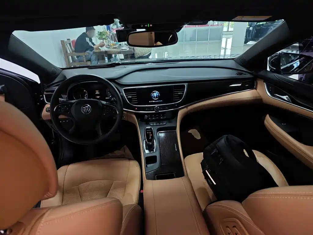 Buick LaCrosse 2018 Model 20T Luxury Edition фото 10