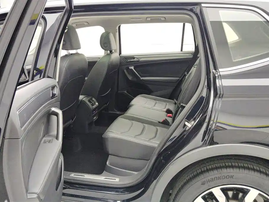 Volkswagen Tiguan L 2021 330TSI Automatic 2WD R-Line Premium фото 11