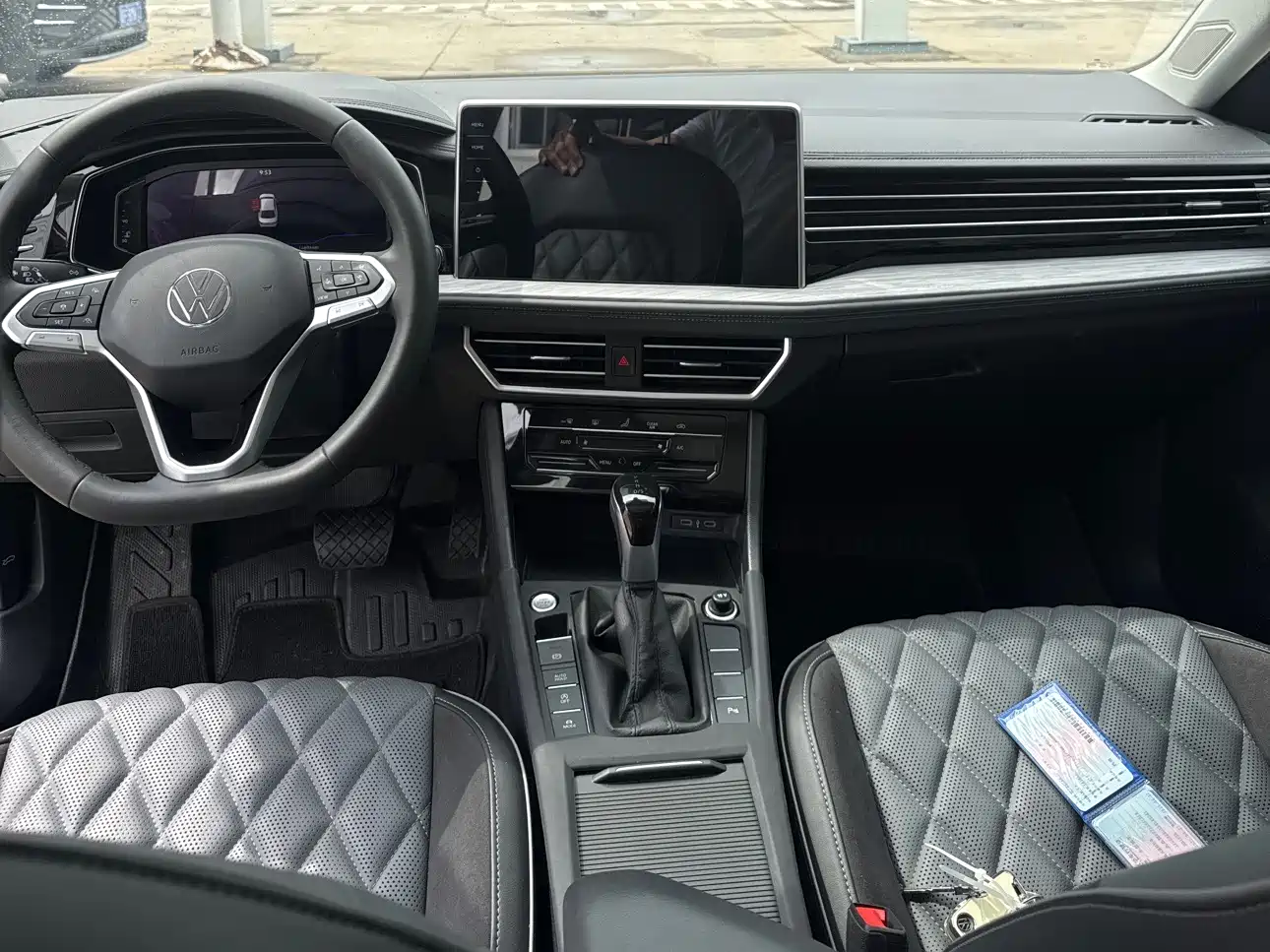 Volkswagen Sagitar 2025 300TSI DSG Excellence Edition фото 10