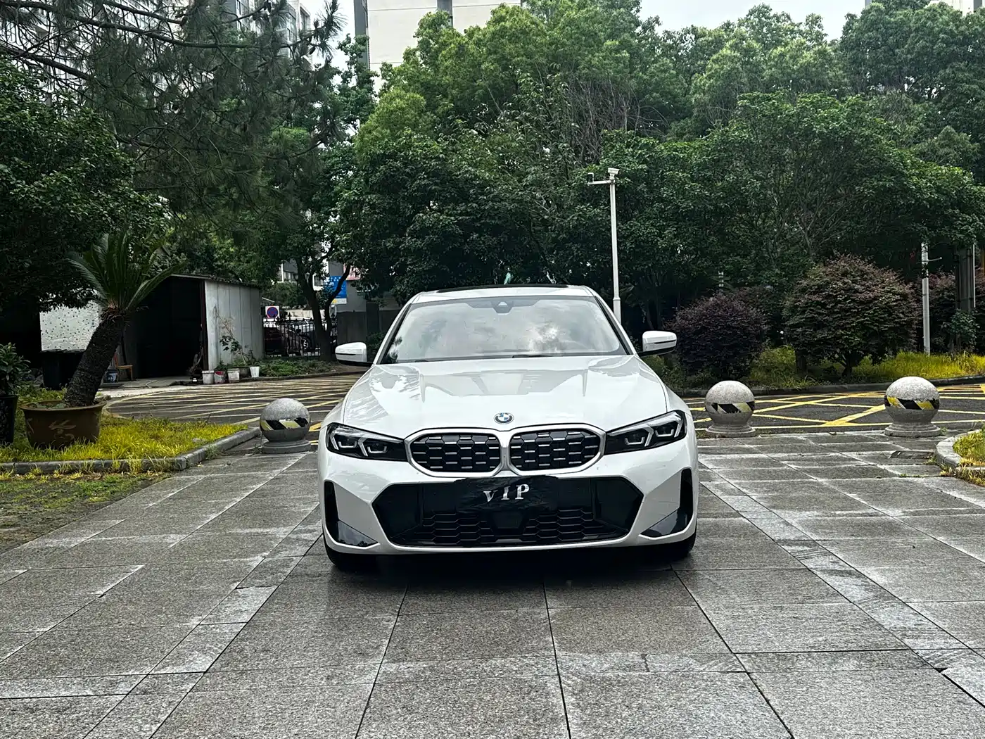 BMW 3 Series 2025 325i M Sport Package фото 2