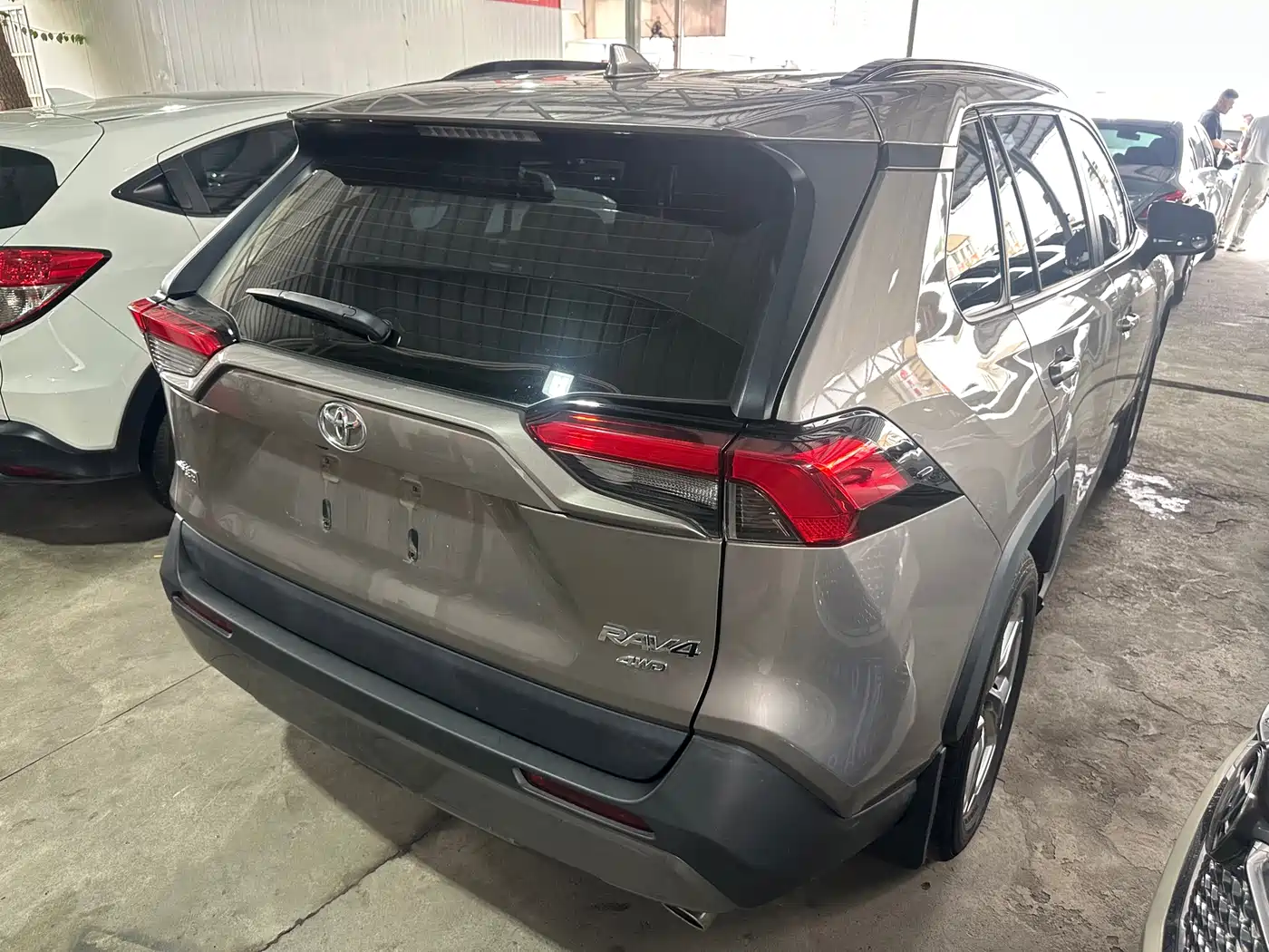 Toyota RAV4 Rongfang 2020 2.0L CVT AWD Trend Edition фото 16