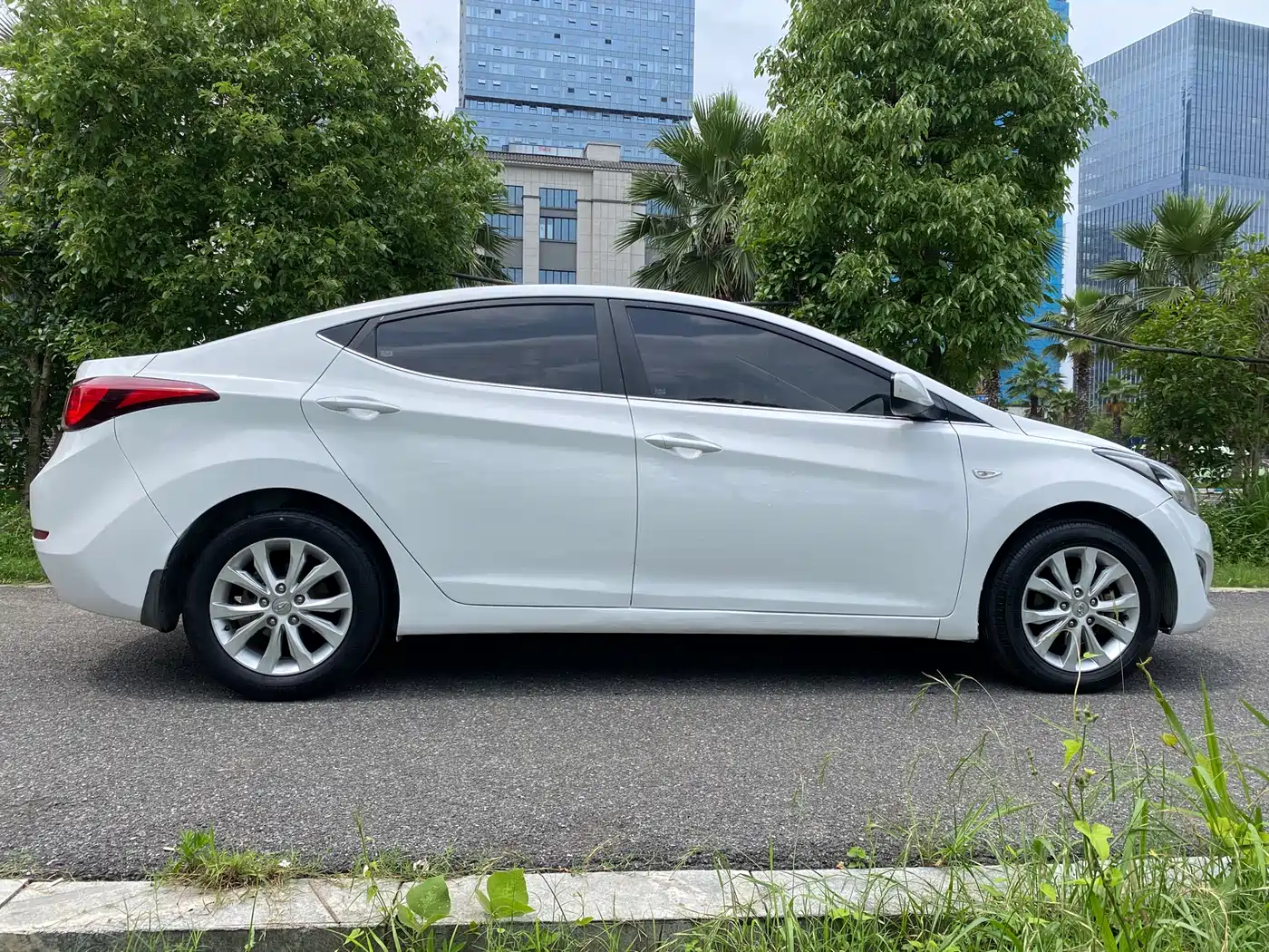 HYUNDAI LANGDONG