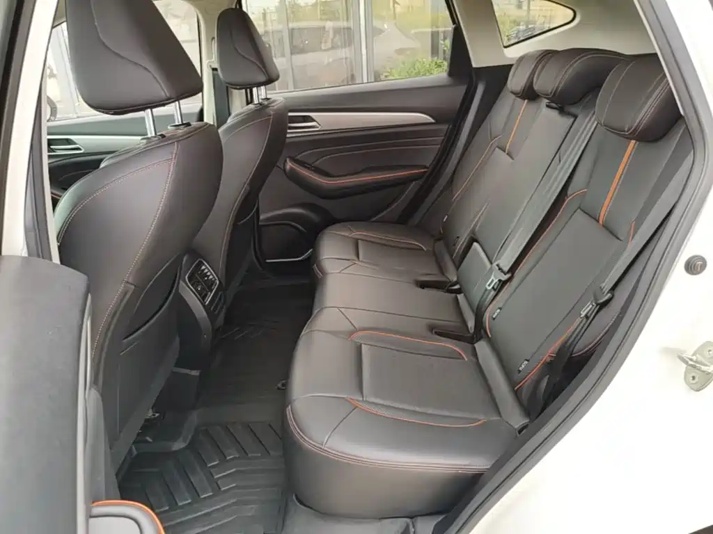 Фото 17 - Haval F7