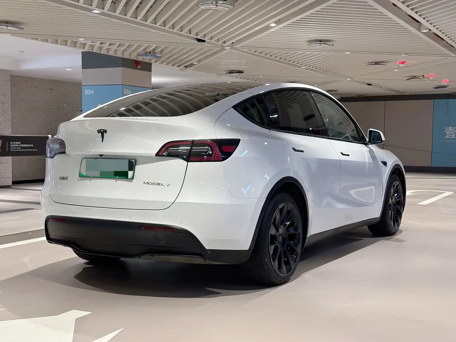 Фото 6 - Tesla Model Y