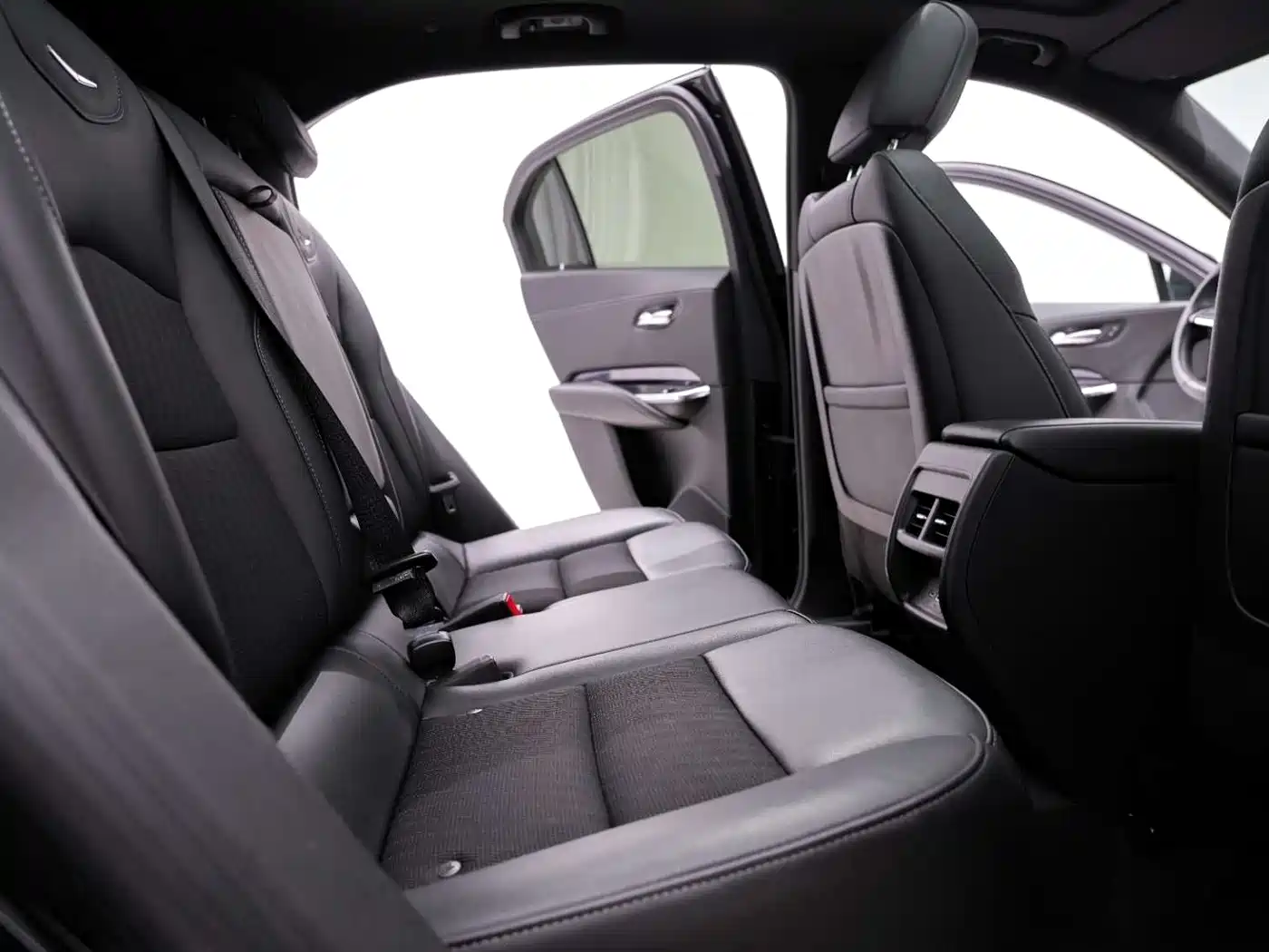 Cadillac XT4 2022 28T FWD Style фото 26