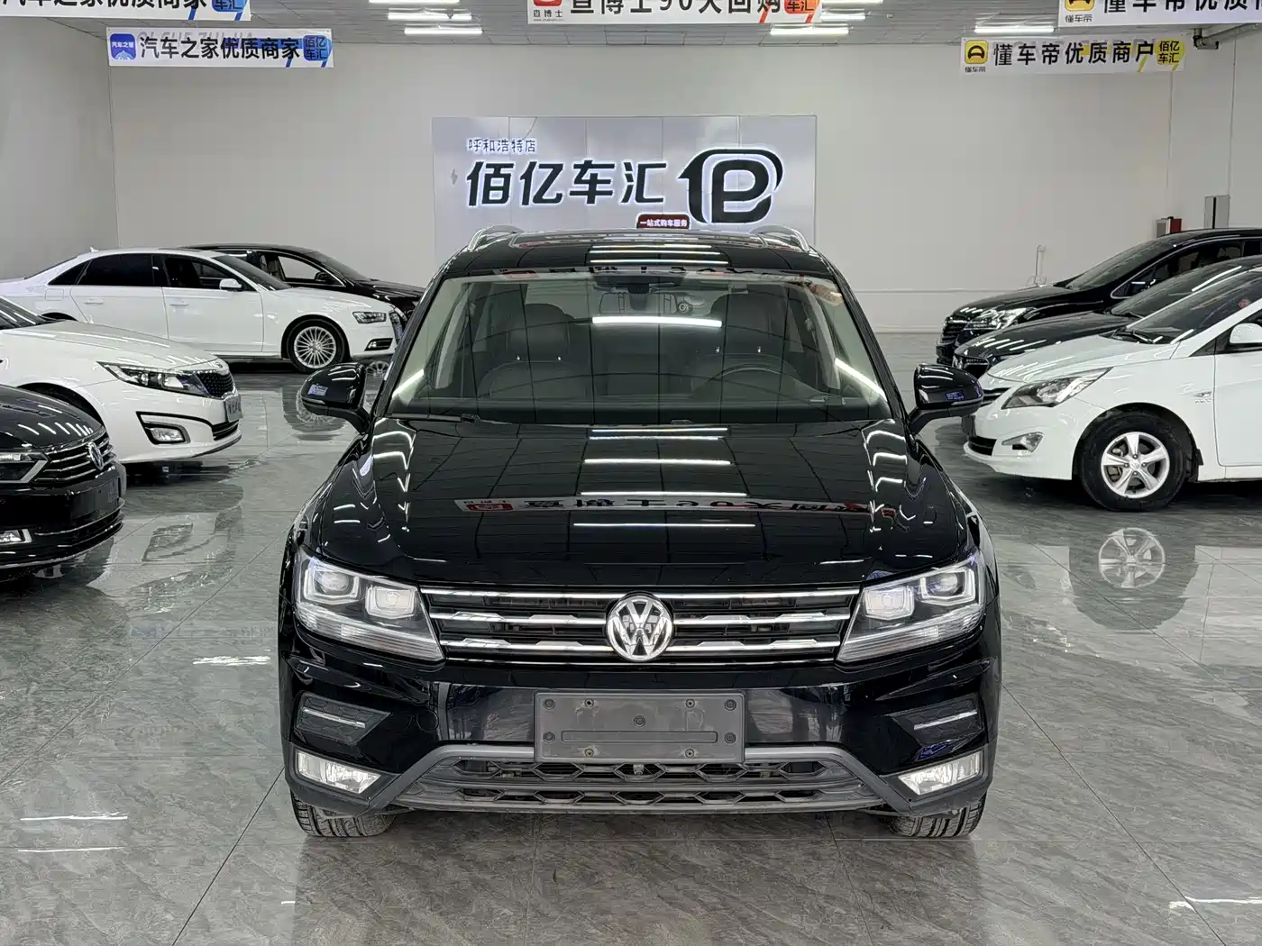 Volkswagen Tiguan L 2019 330TSI Automatic 2WD Panorama Comfort Edition China VI фото 6