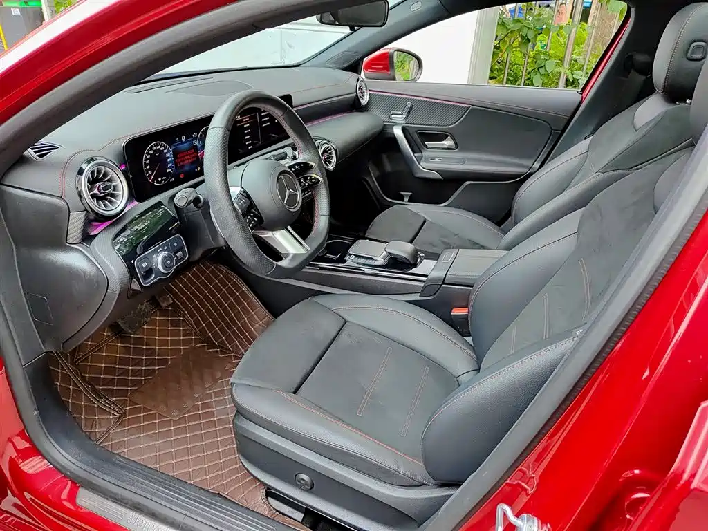 Mercedes-Benz A-Class 2023 A 200 L Fashion фото 7