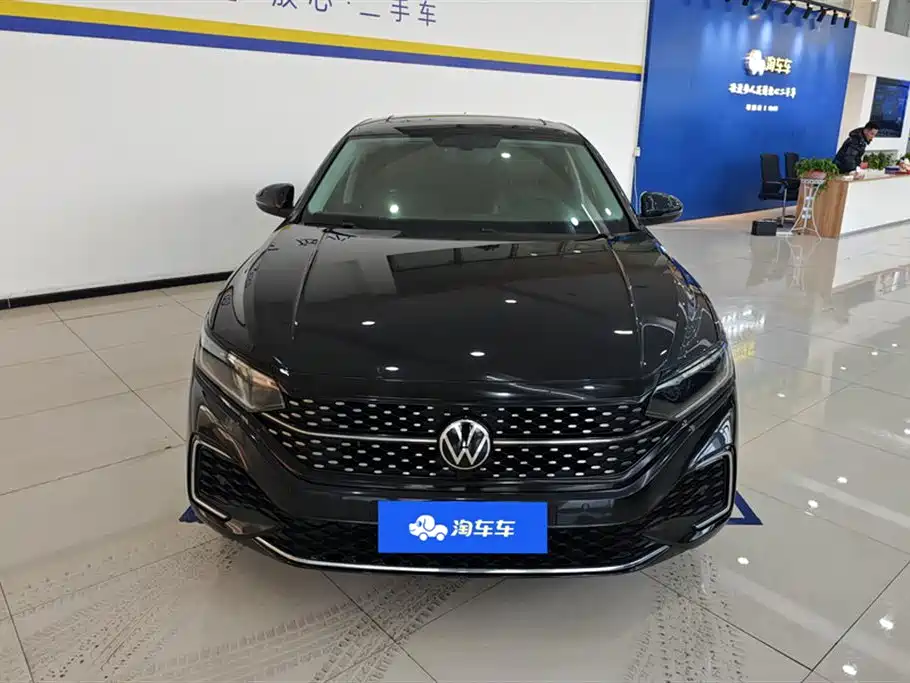 Volkswagen Passat 2023 Facelift 330TSI Starlight Elite Edition фото 2