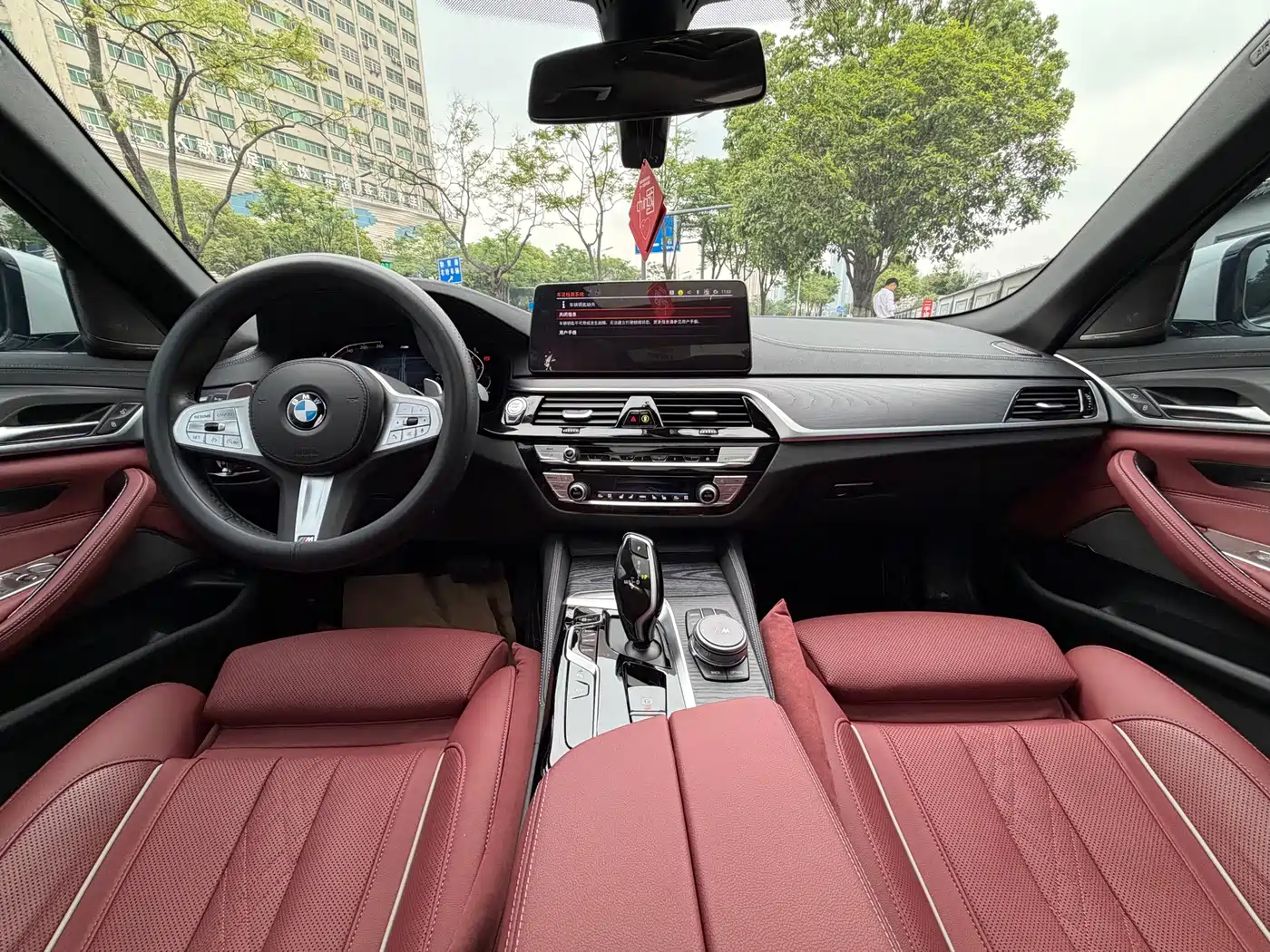 BMW 5 Series 2023 530Li Premium M Sport Package фото 6