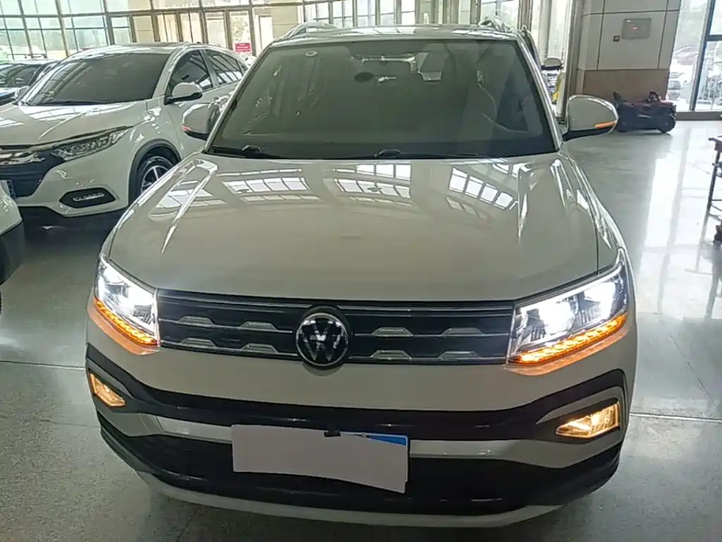 VOLKSWAGEN TU KAI