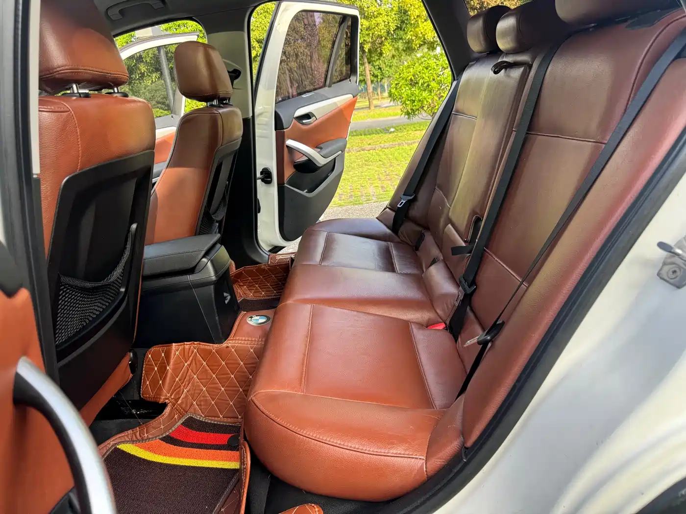 BMW X1 2013 sDrive18i Fashion фото 10