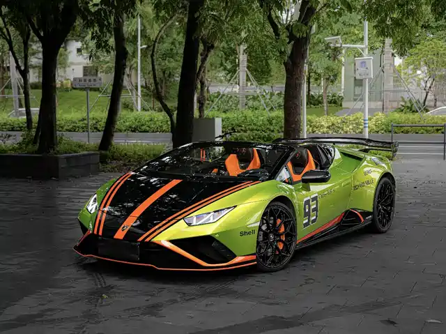  Lamborghini Huracán 2020 Huracán EVO RWD Spyder