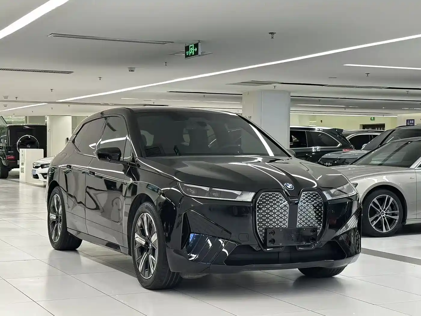BMW iX 2024 2023 Facelift xDrive40