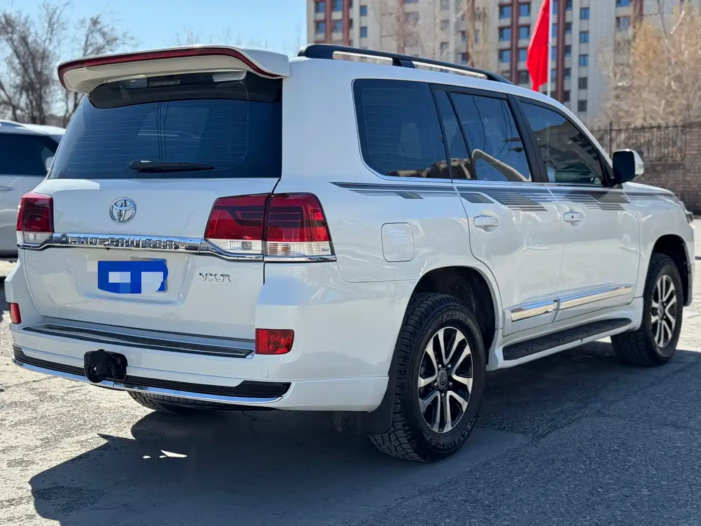 Toyota Land Cruiser (Import) 2015 4.0L V6 Middle East Low Configuration Edition фото 9