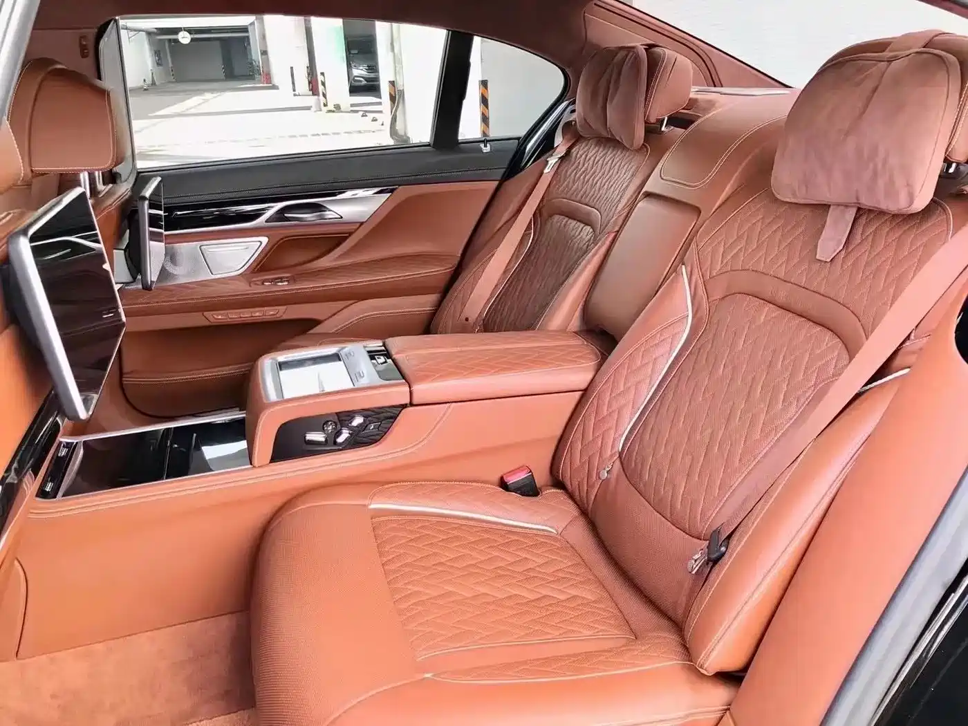 Photo 12 - BMW 7 Series