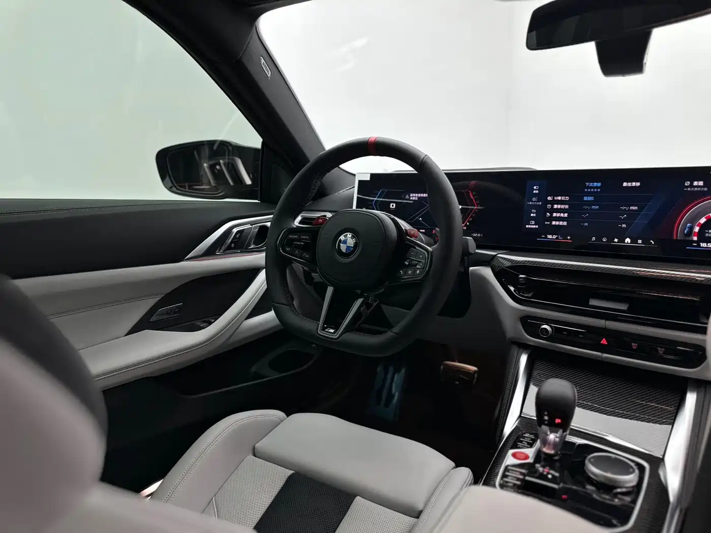 BMW M4 2024 BMW M4 Coupe M xDrive Competition фото 7