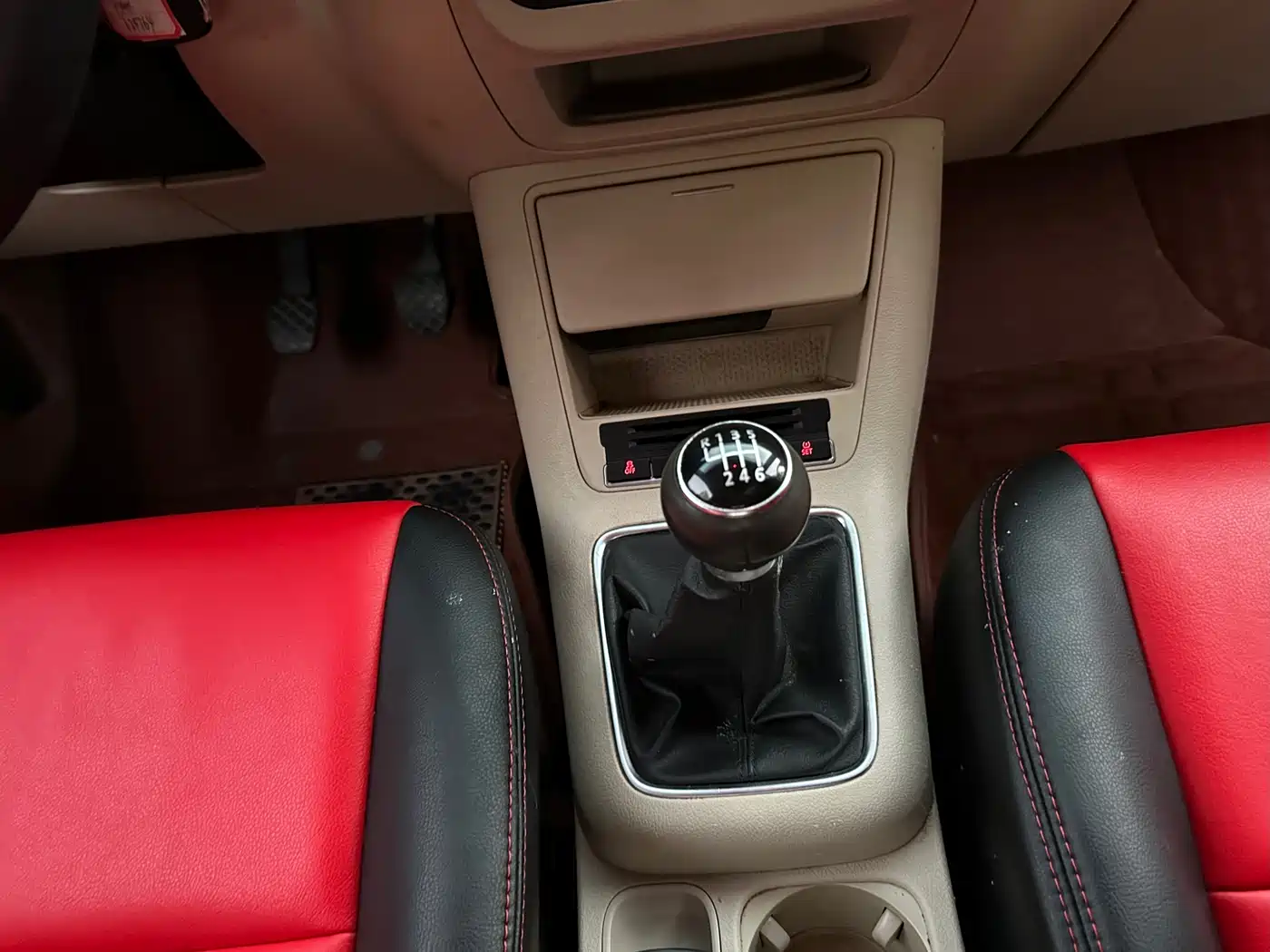 Volkswagen Tiguan 2012 1.8TSI Manual 2WD Metro Edition фото 28