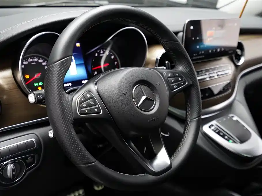 Mercedes-Benz V-Class 2022 V 260 L Long Wheelbase Prestige Edition фото 9