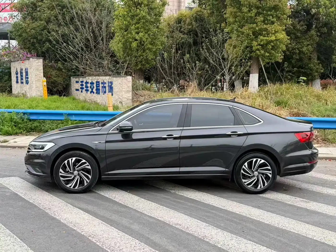 Volkswagen Sagitar 2022 280TSI DSG Surpassing Edition фото 3