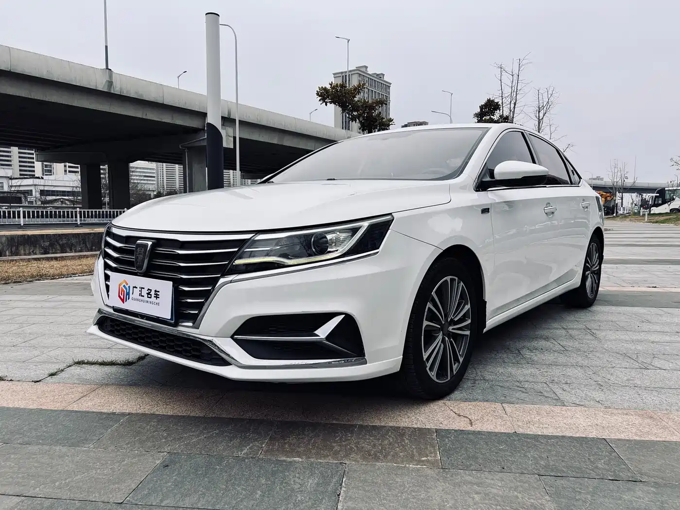 ROEWE I6
