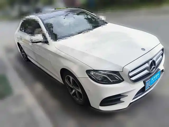 Mercedes-Benz E-Class 2017 E 300 L Sport Luxury — фото 3