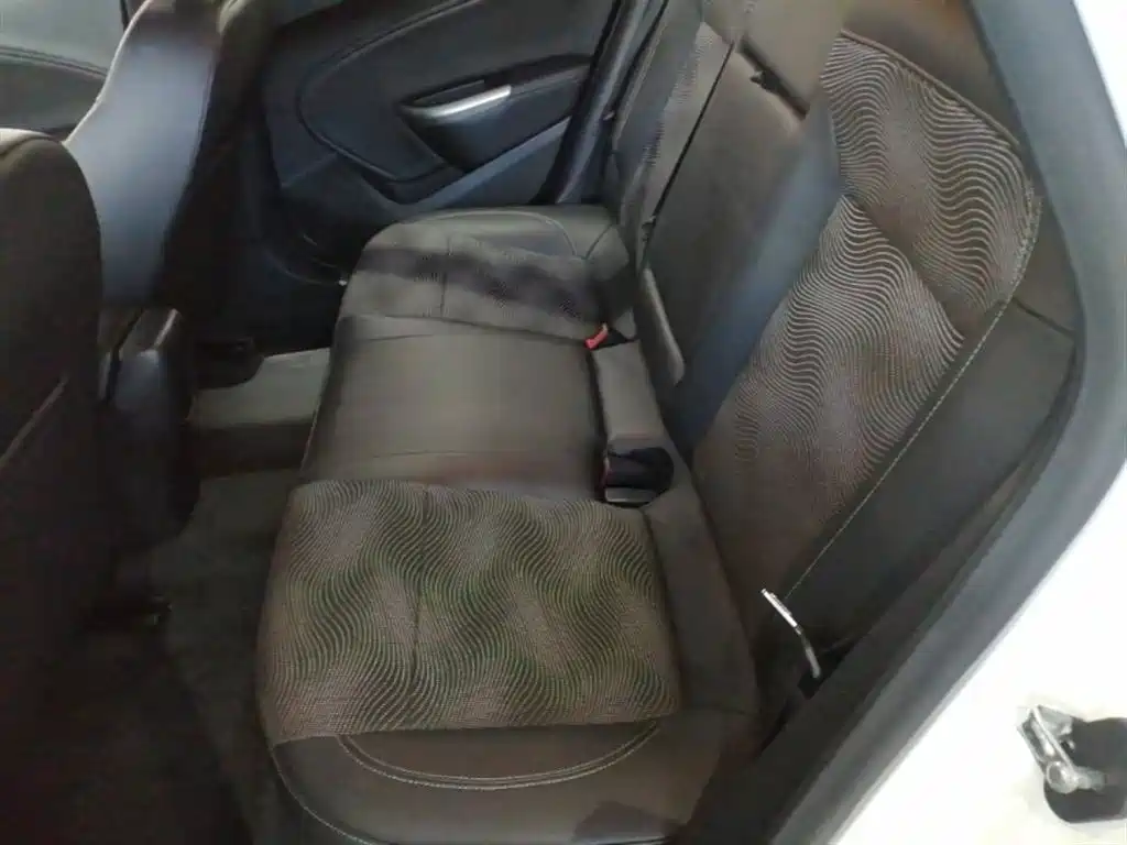 Buick Excelle 2014 XT 1.6L Automatic Fashion фото 17