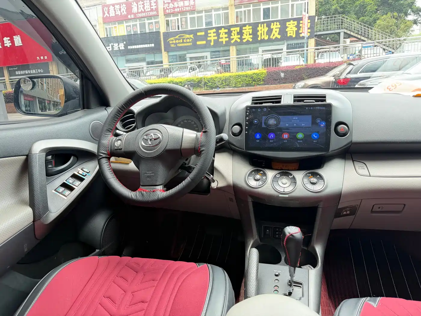 Toyota RAV4 Rongfang 2011 2.0L Automatic Luxury Edition фото 5