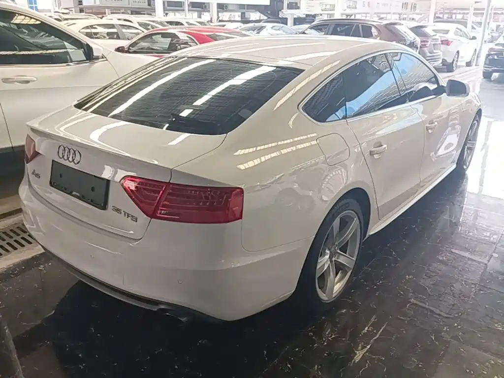 Фото 7 - Audi A5 (Import)