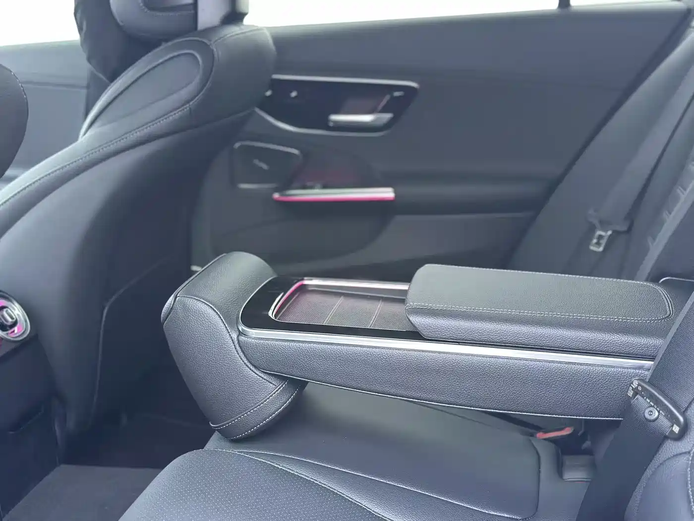 Mercedes-Benz C-Class 2022 Facelift C 260 L Sport фото 8