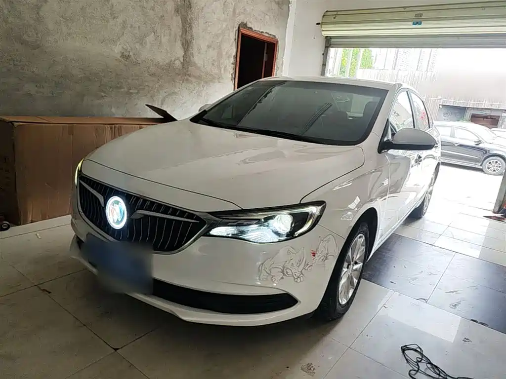 Buick Excelle 2018 15T DCT Progressive (China V) фото 2