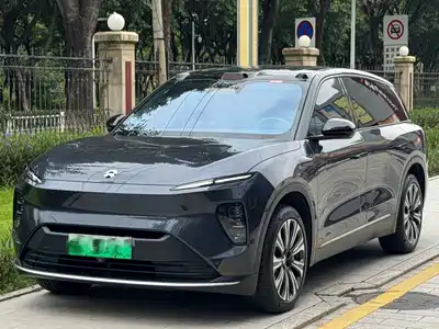 NIO ES8