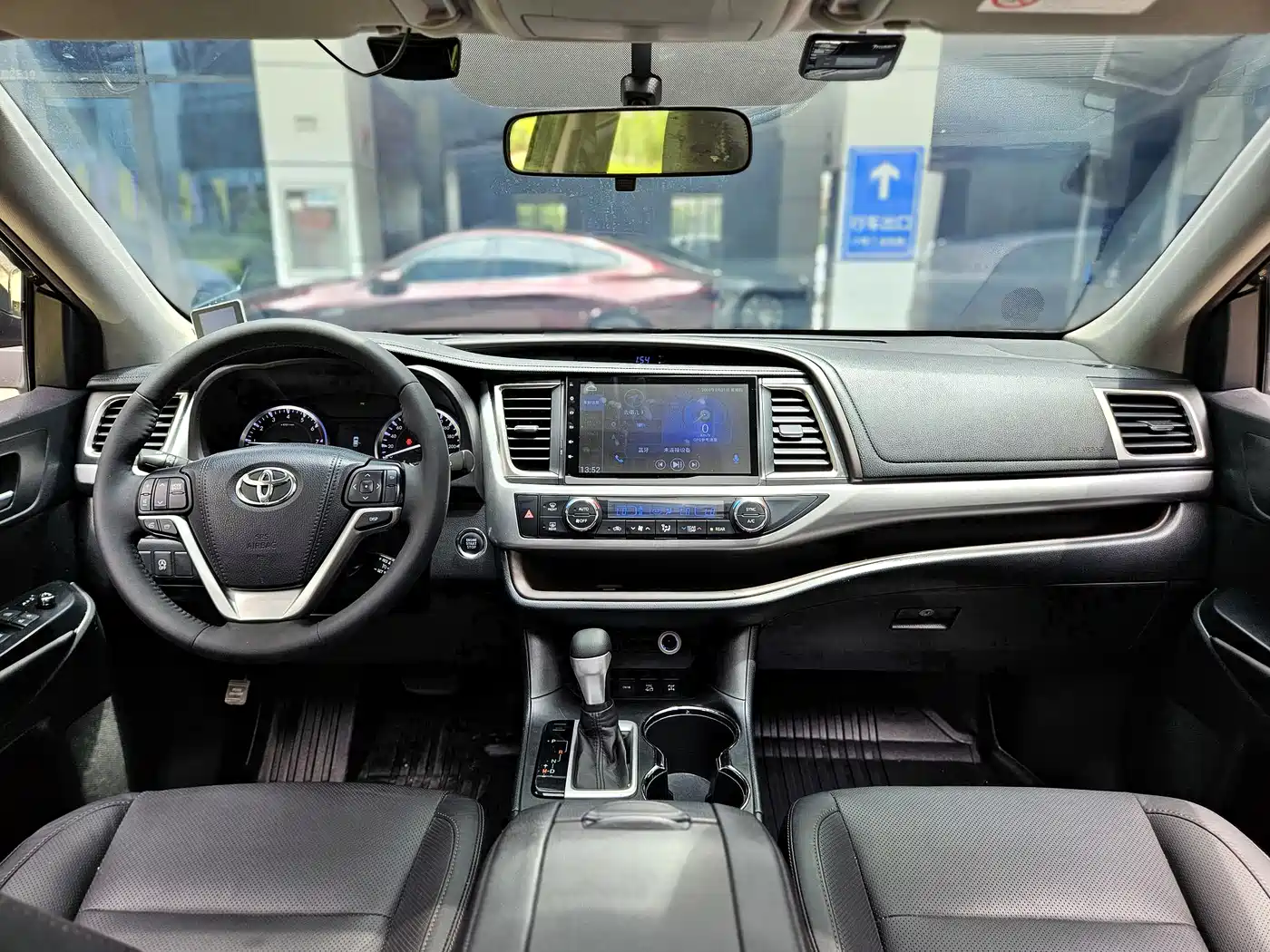 Toyota Highlander 2015 2.0T AWD Luxury Edition 7-seater фото 6