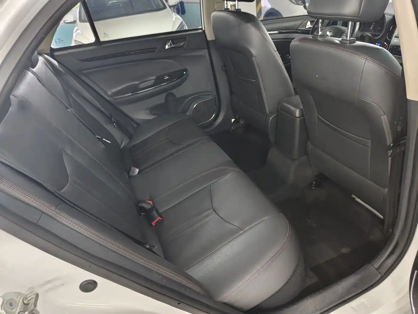 BYD e5 2018 450 Connected Enjoyment фото 7