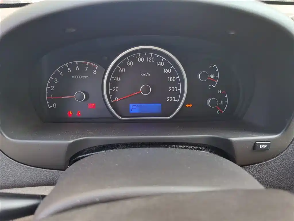 Hyundai Elantra 2011 1.6L Automatic Comfort фото 4