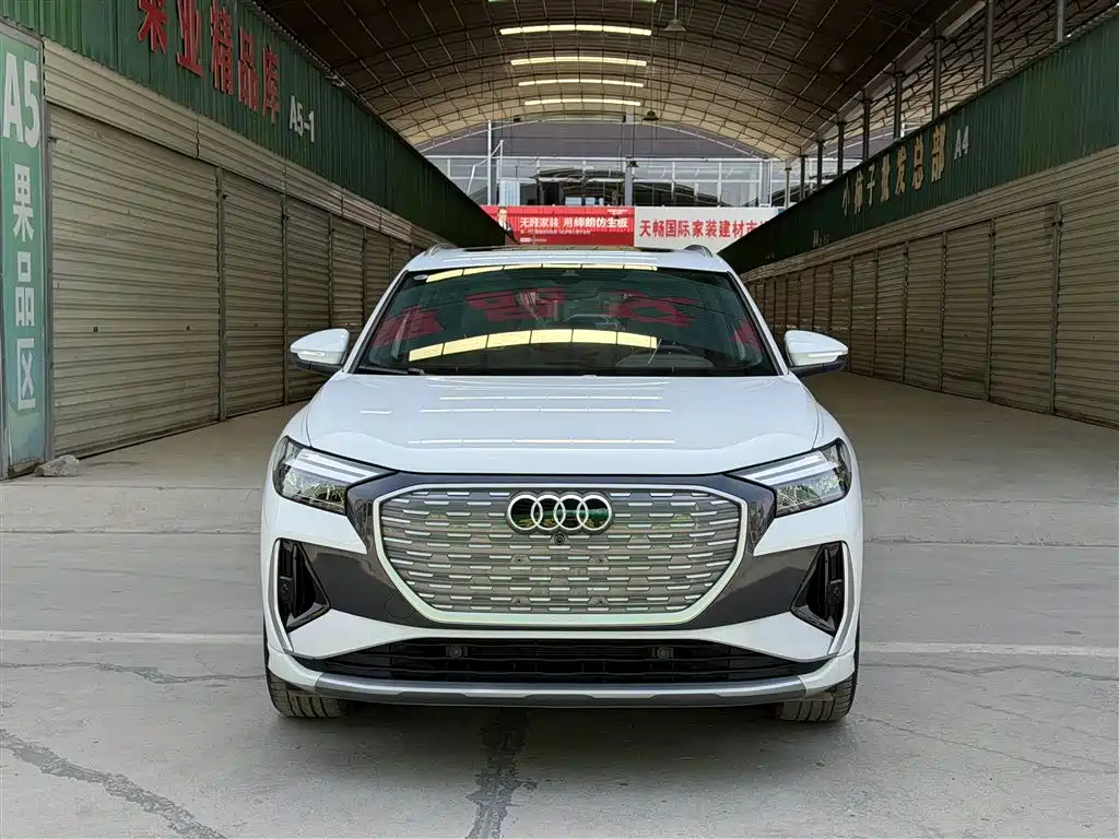Audi Q4 e-tron 2024 40 e-tron Creation Edition фото 2