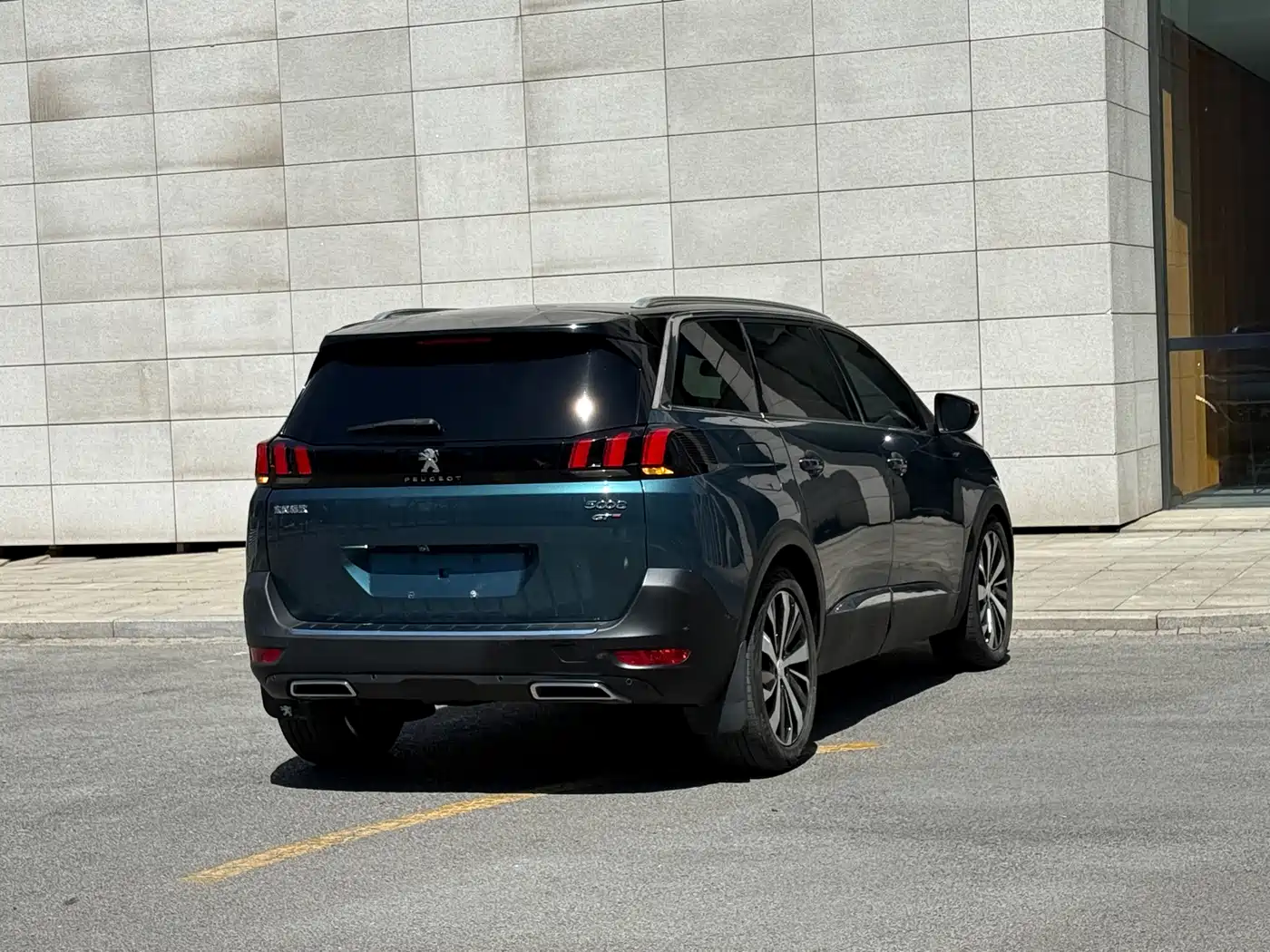 Peugeot 5008 2017 380THP 7-Seater Luxury GT Edition фото 21