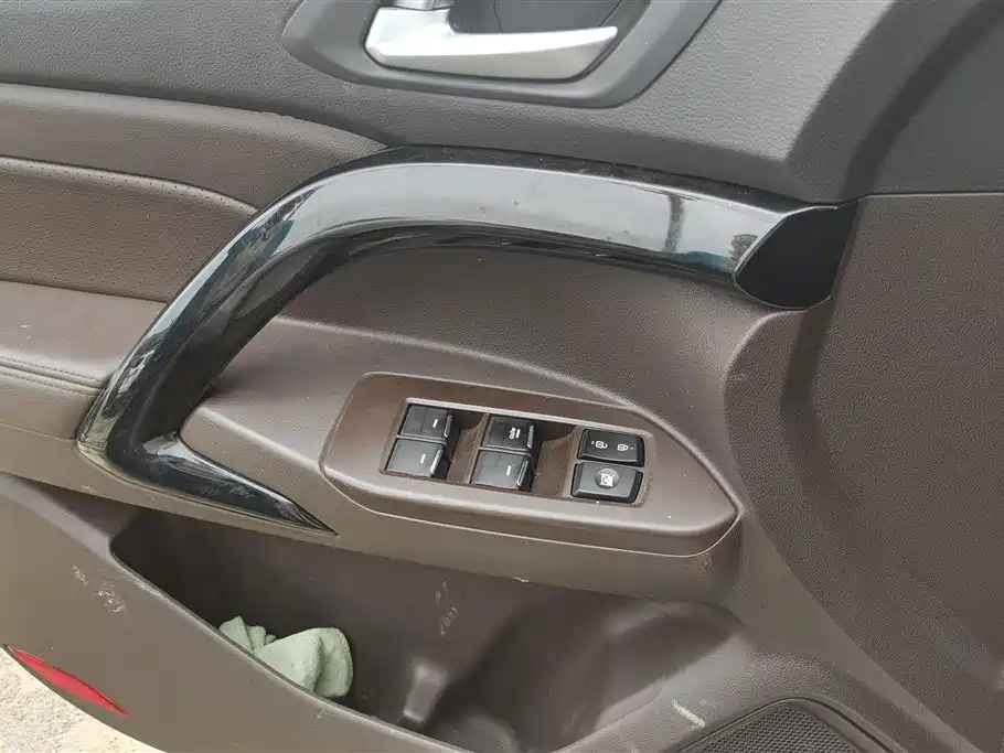 GAC Trumpchi Trumpchi GS4 2017 235T Manual 2WD Luxury фото 7