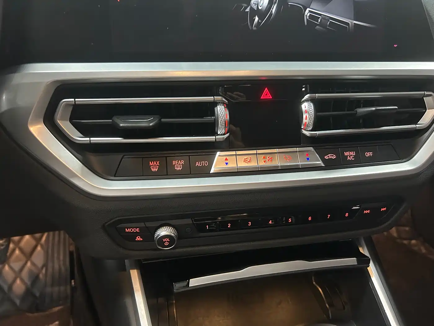 BMW 3 Series 2020 325Li Launch Edition фото 16