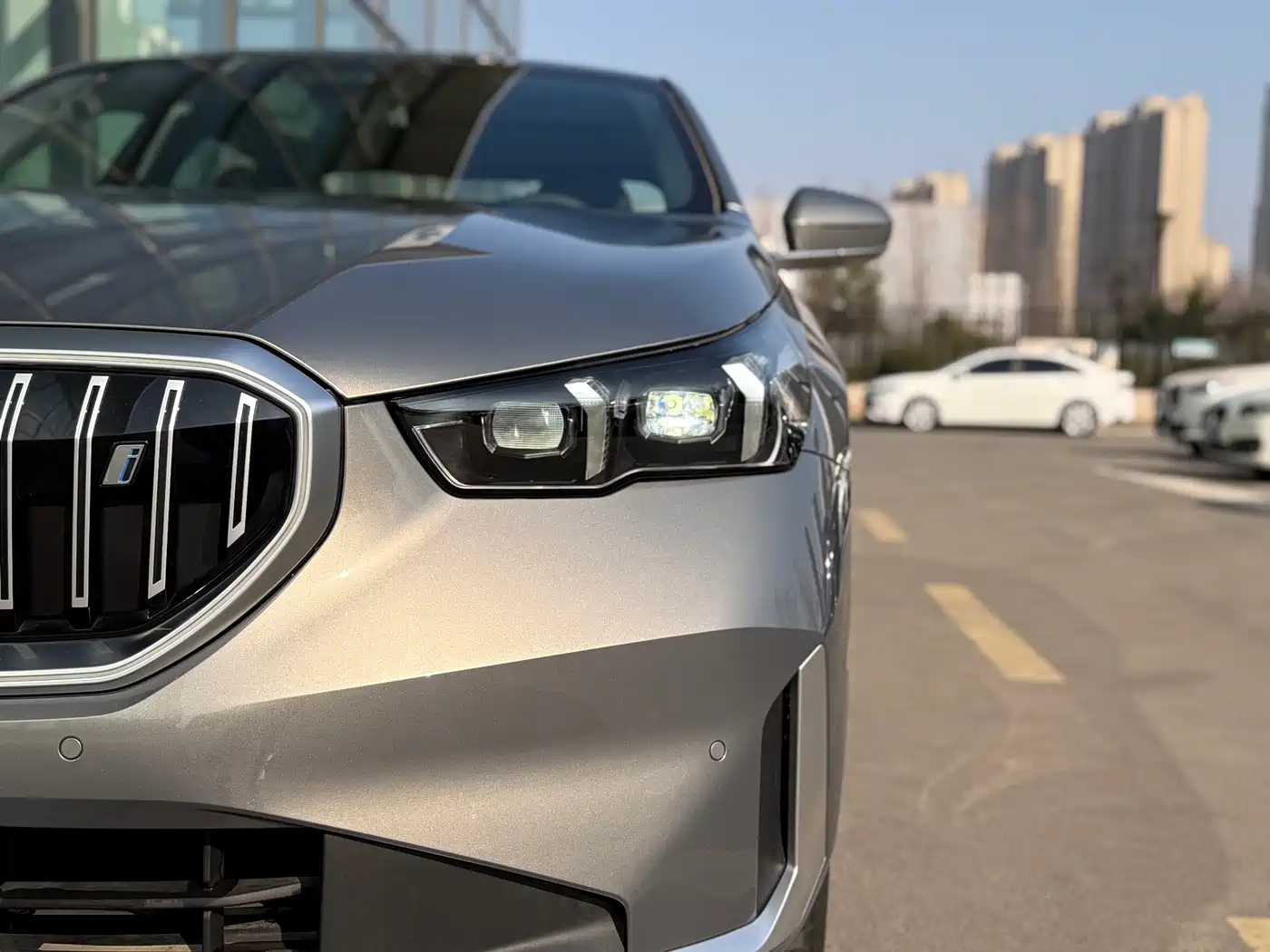 BMW i5 2024 eDrive 35L Premium Luxury Package фото 6