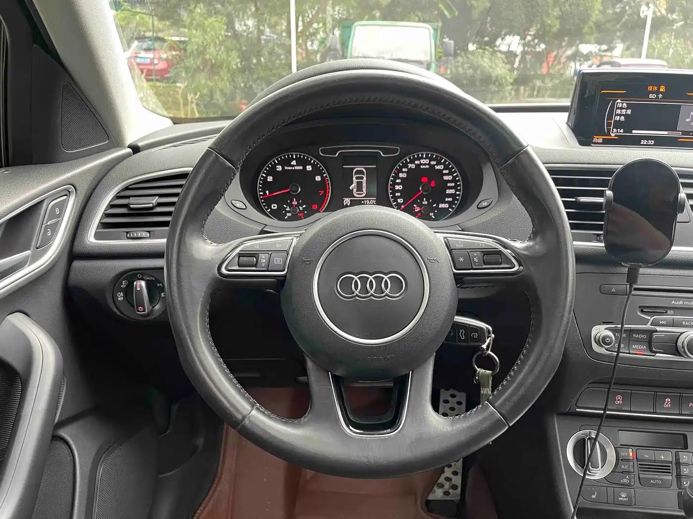 Audi Q3 2015 35 TFSI Comfort фото 15