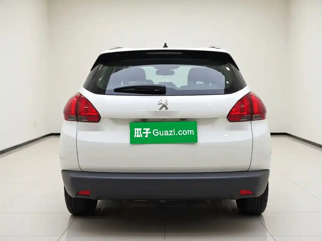 Photo 3 - Peugeot 2008