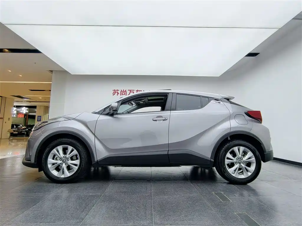 Toyota IZOA 2021 2.0L Yixing Edition фото 8